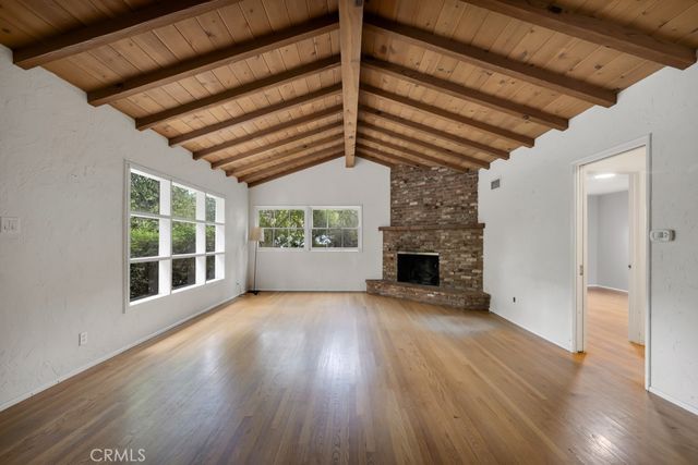 5161 Canoga Avenue, Woodland Hills, CA 91364