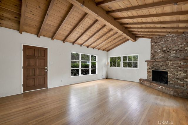 5161 Canoga Avenue, Woodland Hills, CA 91364