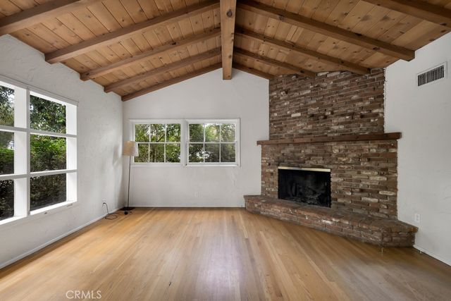 5161 Canoga Avenue, Woodland Hills, CA 91364