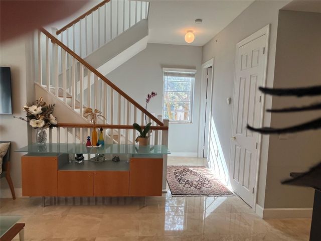 3932 Coral Heights Way, Oakland Park, FL 33308