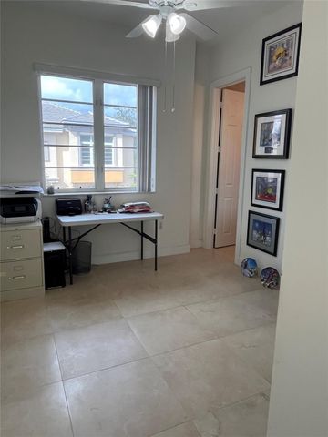 3932 Coral Heights Way, Oakland Park, FL 33308