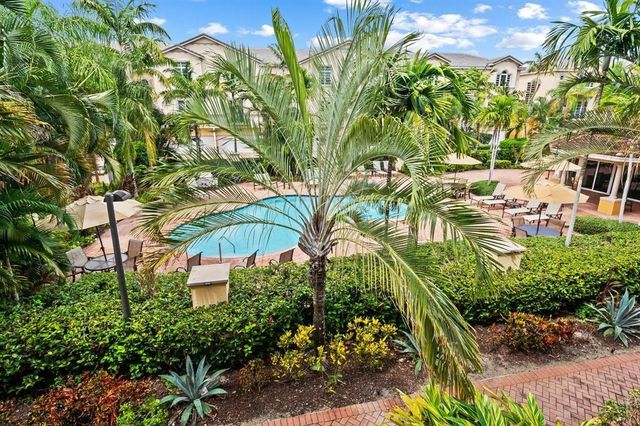 3932 Coral Heights Way, Oakland Park, FL 33308