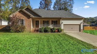 228 Bow Range Road, Guntersville, AL 35976