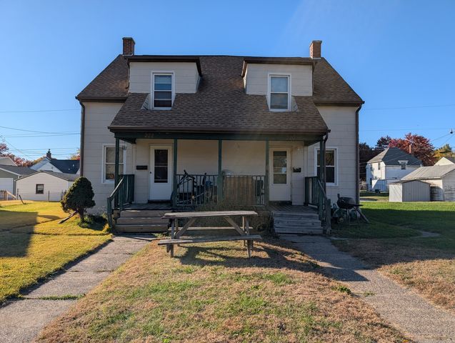 222 S Elmwood Avenue, Davenport, IA 52802