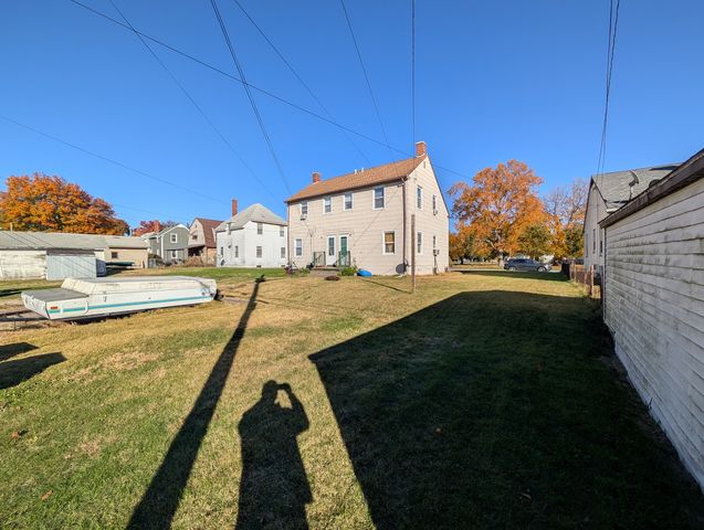 222 S Elmwood Avenue, Davenport, IA 52802