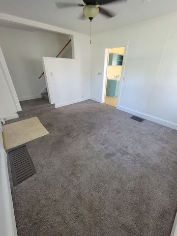 222 S Elmwood Avenue, Davenport, IA 52802
