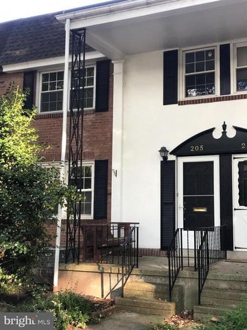 205 SYCAMORE RD, Reading, PA 19611