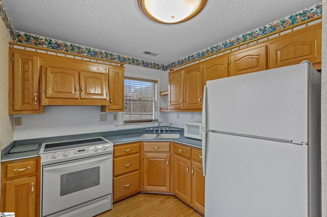 573 Mauldin Lake Road, Liberty, SC 29657