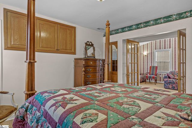 573 Mauldin Lake Road, Liberty, SC 29657