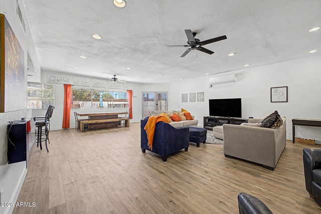 4330 N 5TH Avenue 211, Phoenix, AZ 85013