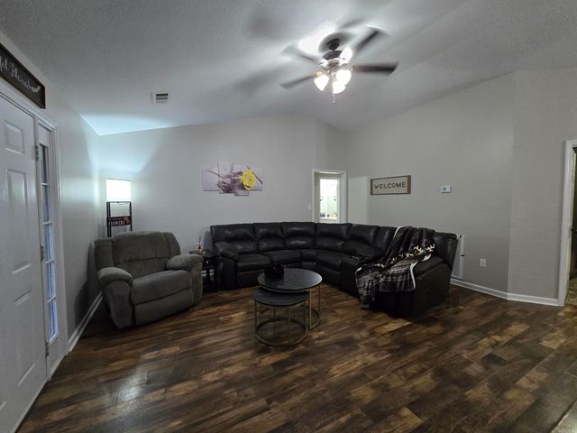 4906 Finch Road, Paragould, AR 72450