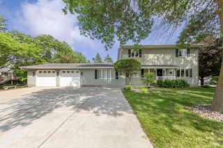 1525 21st Avenue NW, Faribault, MN 55021