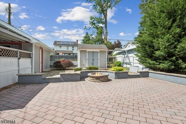 15 Clover Pl, Mine Hill Twp., NJ 07803