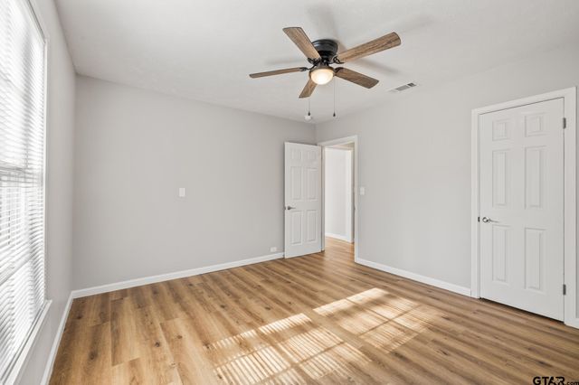 402 Gay Ave, Palestine, TX 75801