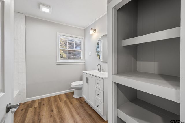 402 Gay Ave, Palestine, TX 75801