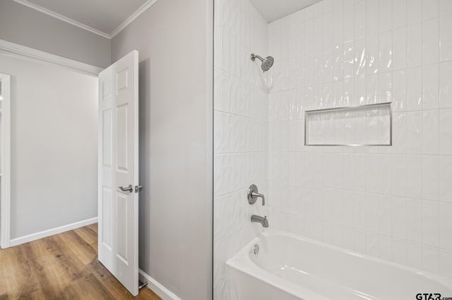 402 Gay Ave, Palestine, TX 75801