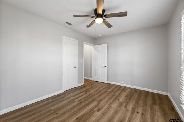 402 Gay Ave, Palestine, TX 75801