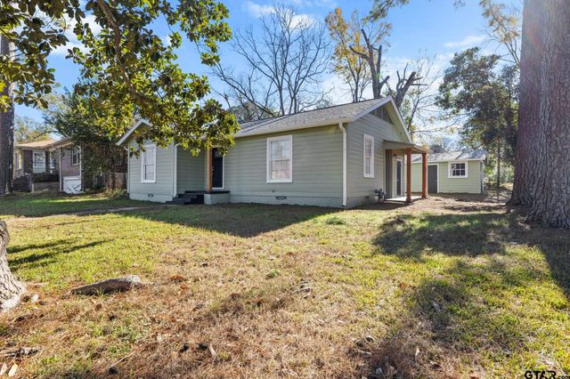 402 Gay Ave, Palestine, TX 75801