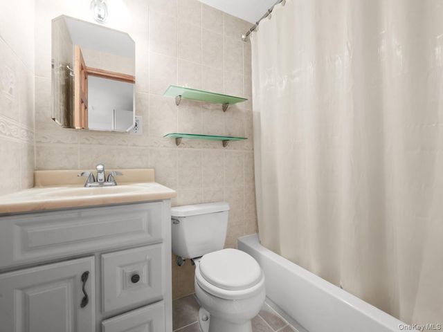 40-08 214th Place, Bayside, NY 11361
