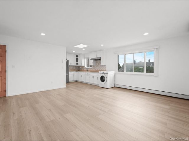 40-08 214th Place, Bayside, NY 11361