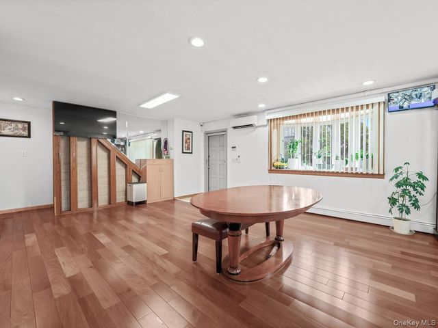 40-08 214th Place, Bayside, NY 11361