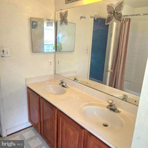 11206 HICKORY GROVE CT, Laurel, MD 20708