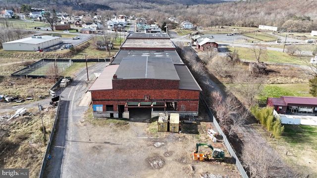 19 APPLE WAY, Paw Paw, WV 25434