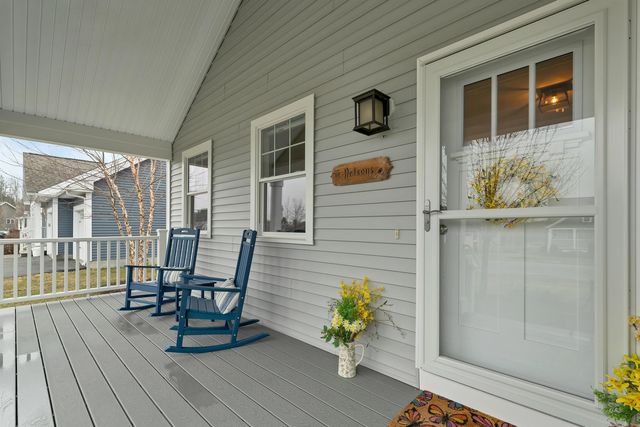 34 Three Ponds Drive, Brentwood, NH 03833