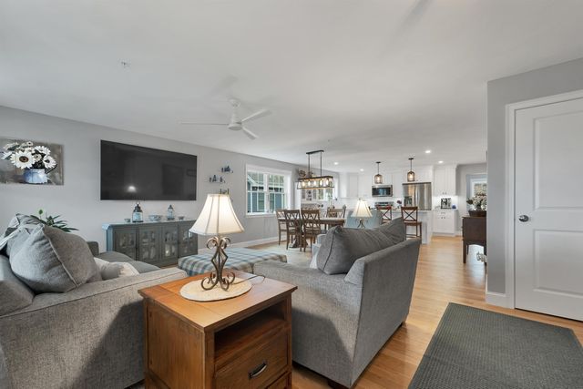 34 Three Ponds Drive, Brentwood, NH 03833