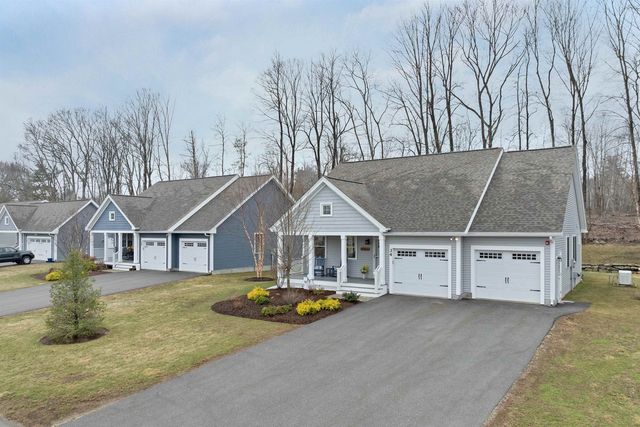 34 Three Ponds Drive, Brentwood, NH 03833