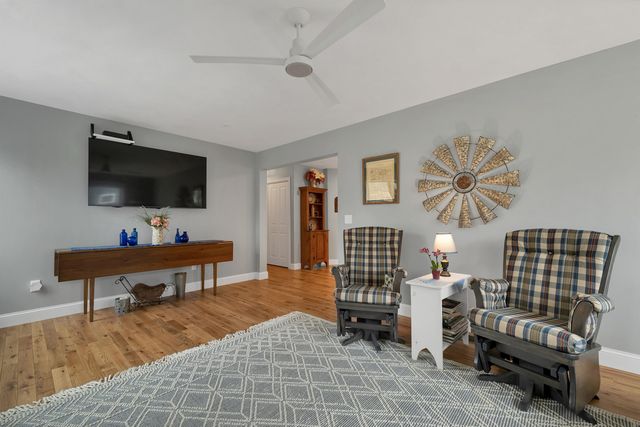34 Three Ponds Drive, Brentwood, NH 03833