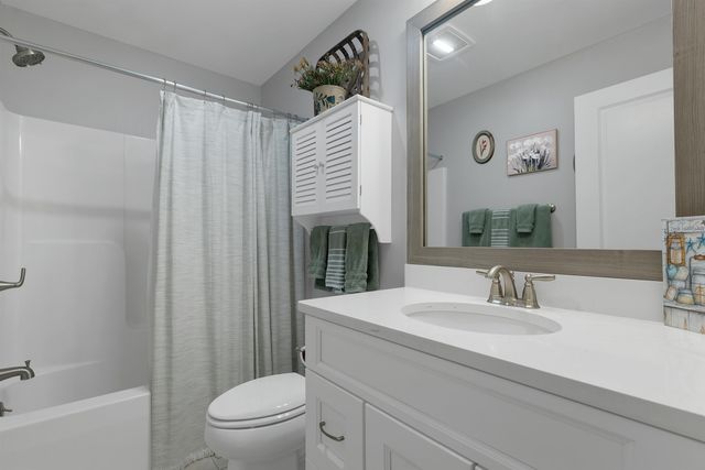 34 Three Ponds Drive, Brentwood, NH 03833