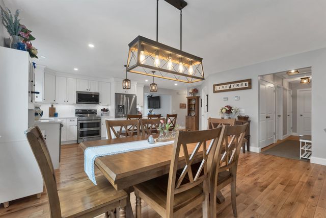 34 Three Ponds Drive, Brentwood, NH 03833