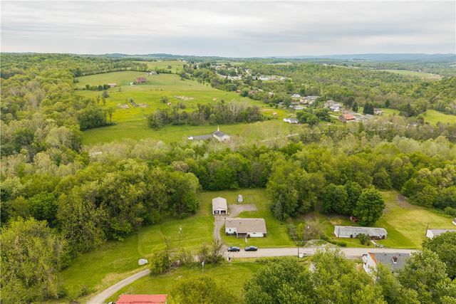 380 Upper Oliver 3, North Union Twp, PA 15401