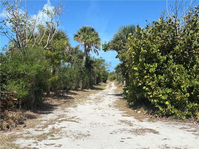 5135 Joewood DR, Sanibel, FL 33957