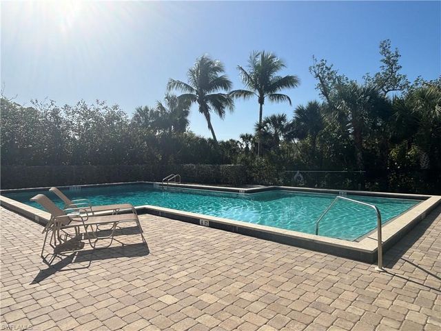 5135 Joewood DR, Sanibel, FL 33957