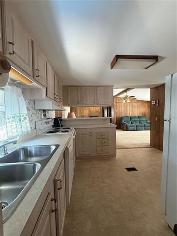 160 GARY AVENUE, Oak Hill, FL 32759