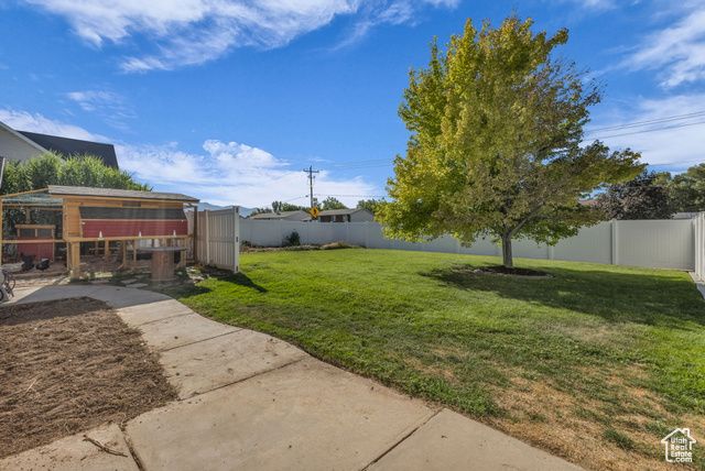 2322 N 2500 W, Clinton, UT 84015