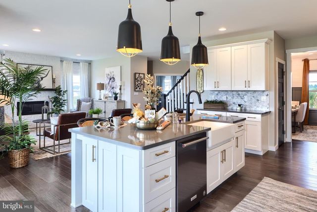 202 ANGELICA WAY, New Freedom, PA 17349