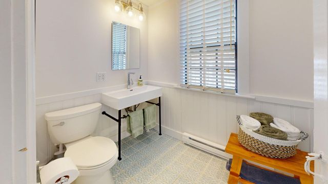 54 Commercial Street UNIT 4, Provincetown, MA 02657