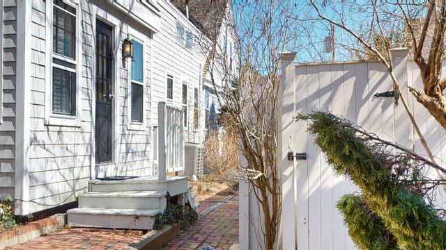 54 Commercial Street UNIT 4, Provincetown, MA 02657
