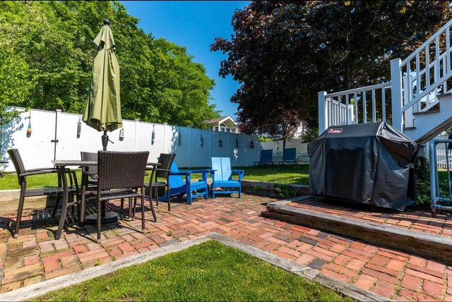 54 Commercial Street UNIT 4, Provincetown, MA 02657