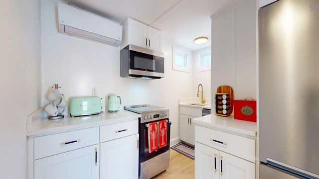 54 Commercial Street UNIT 4, Provincetown, MA 02657