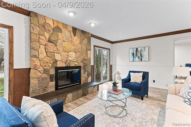 3755 Tremont Lane, Ann Arbor, MI 48105