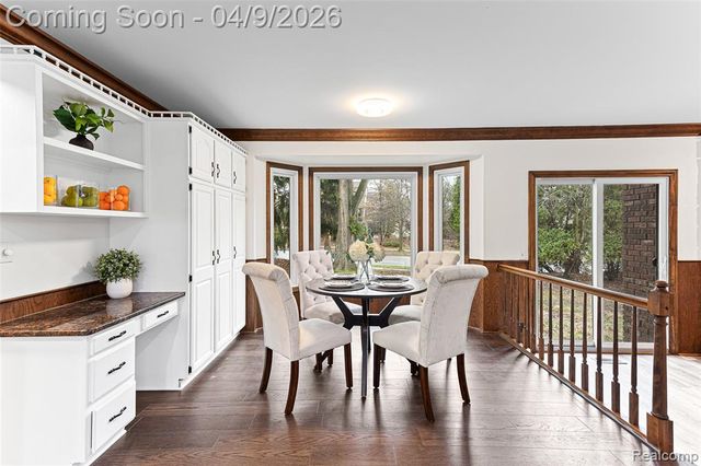 3755 Tremont Lane, Ann Arbor, MI 48105