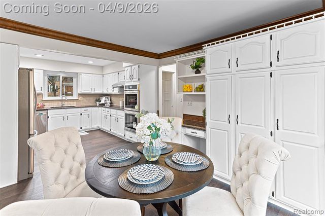 3755 Tremont Lane, Ann Arbor, MI 48105