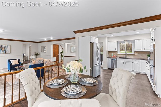3755 Tremont Lane, Ann Arbor, MI 48105