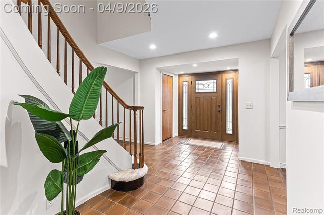 3755 Tremont Lane, Ann Arbor, MI 48105