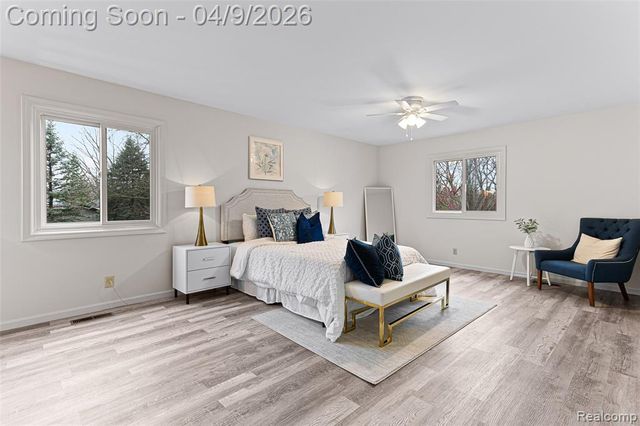3755 Tremont Lane, Ann Arbor, MI 48105