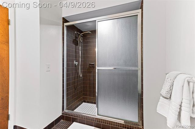 3755 Tremont Lane, Ann Arbor, MI 48105
